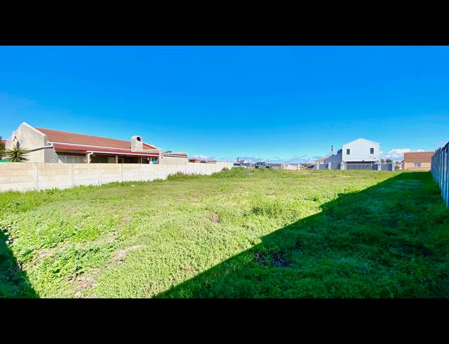 532M² VACANT LAND FOR SALE IN PORT OWEN